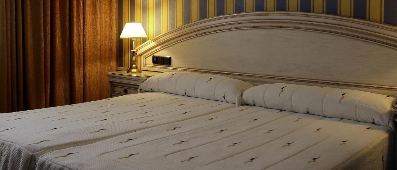 Hotel Conde Ansurez By Almia Hoteles Valladolid Luaran gambar